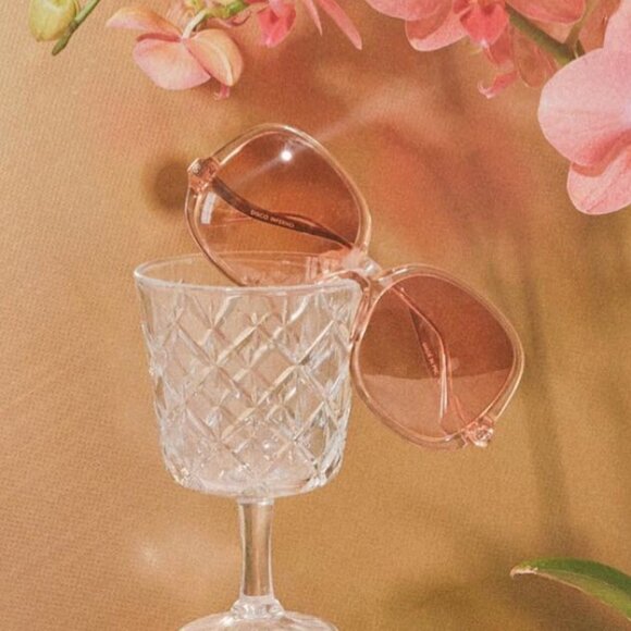 Velvet Canyon Disco Inferno Sunglasses in Peach - Picture 5 of 7